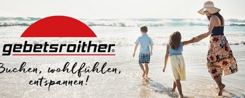 Strand mit Mutter und Kindern und Gebetsroither Logo